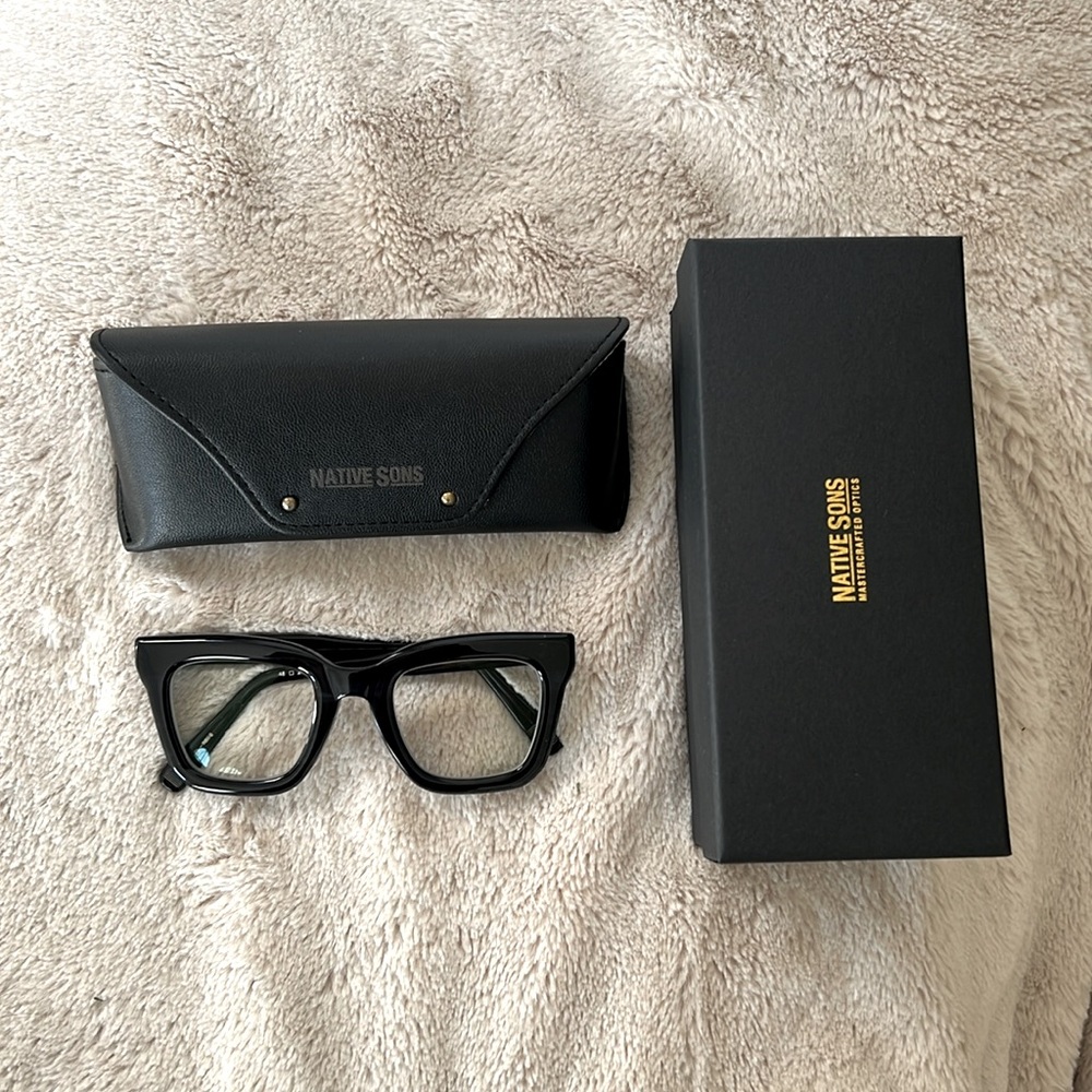 Native Sons Cornell optical frames. Acetate made in Japan. Like new! 🖤